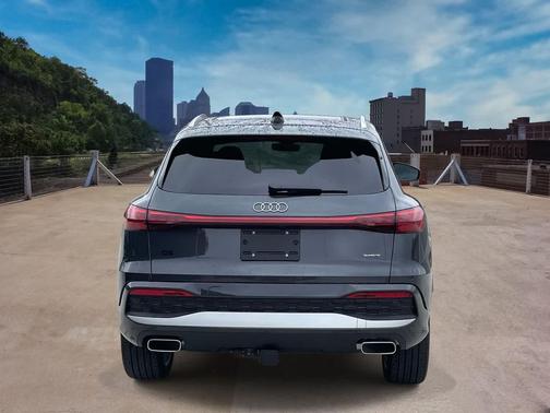 2025 Audi Q5 Premium Plus