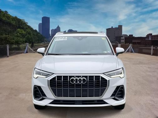 2024 Audi Q3 45 S line Premium Plus