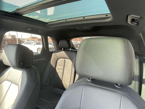 BLK/Black 2025 Audi Q3 Premium 45 TFSI S line quattro Tiptronic
