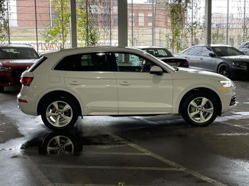 2020 Audi Q5 45 Premium Plus