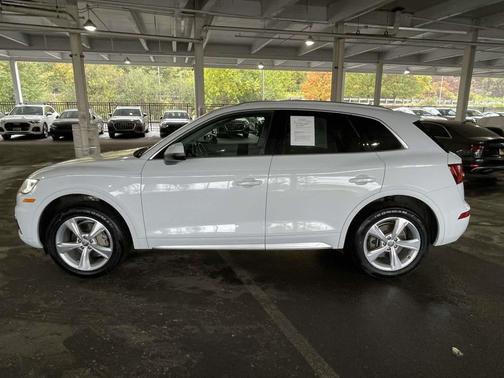 2020 Audi Q5 45 Premium Plus
