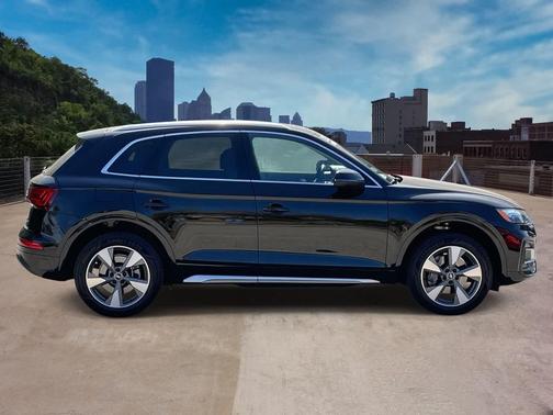 2022 Audi Q5 40 Premium Plus