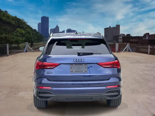 2025 Audi Q3 Premium 45 TFSI S line quattro Tiptronic