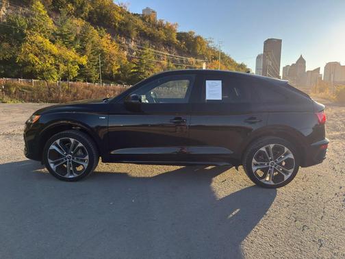 2023 Audi Q5 45 S line Prestige