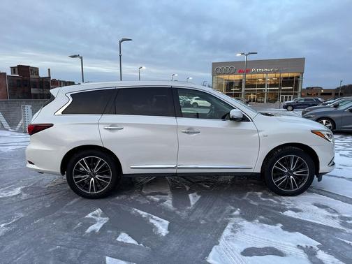 2018 INFINITI QX60 Base