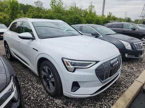 2023 Audi e-tron Premium Plus quattro