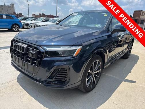 2025 Audi Q7 45 Premium Plus