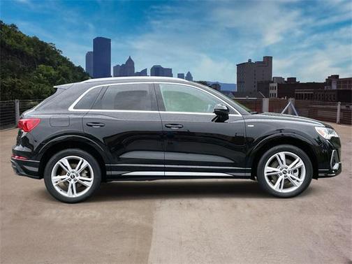 2024 Audi Q3 45 S line Premium Plus