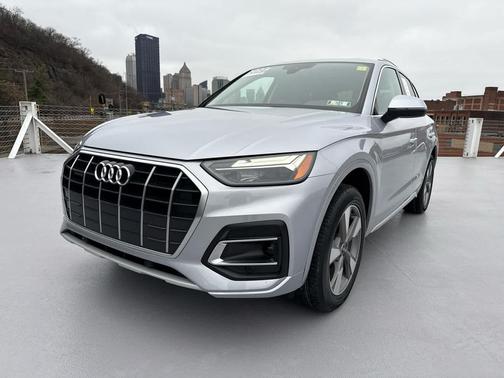 2023 Audi Q5 40 Premium