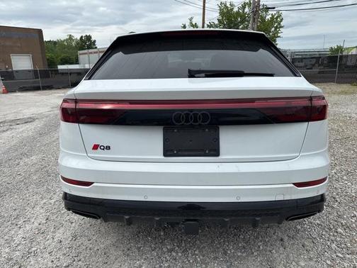 2024 Audi Q8 55 Premium Plus
