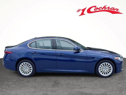 Montecarlo Blue Metallic 2021 Alfa Romeo Giulia Base