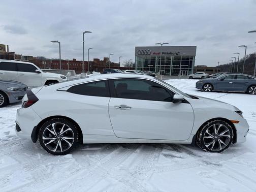 2019 Honda Civic Touring