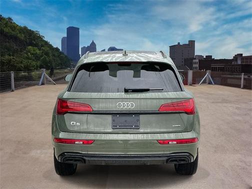 2025 Audi Q5 45 S line Premium
