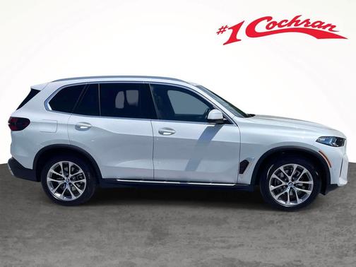 WHI/White 2026 BMW X5 xDrive40i