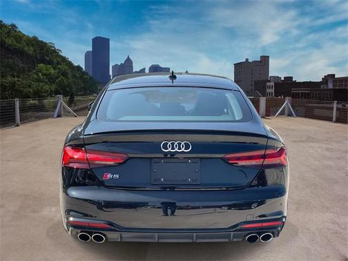 2022 Audi S5 Premium Plus TFSI quattro Tiptronic