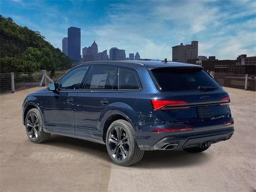 2025 Audi Q7 55 Premium Plus