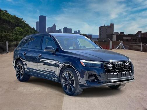 2025 Audi Q7 55 Premium Plus