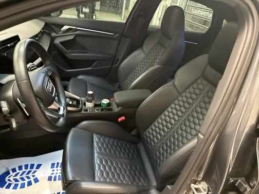 2022 Audi RS 3 TFSI quattro S tronic