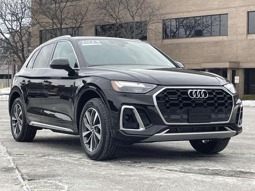 2023 Audi Q5 45 S line Premium Plus