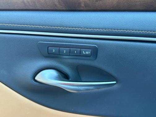 2022 Lexus ES 250 Base