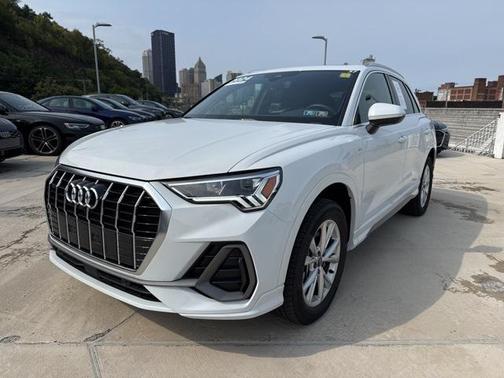 2024 Audi Q3 45 S line Premium Plus