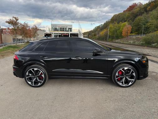 2022 Audi RS Q8 4.0T