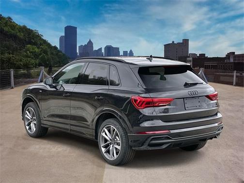 2025 Audi Q3 Premium 45 TFSI S line quattro Tiptronic