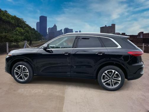2025 Audi Q5 Premium