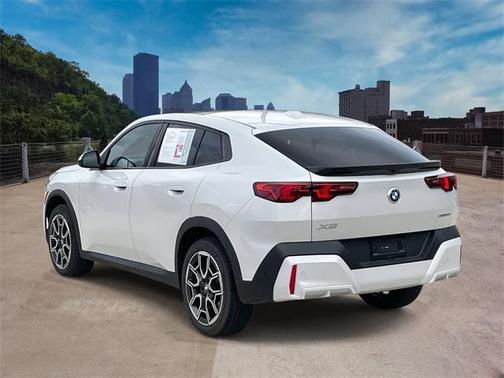 2025 BMW X2 xDrive28i