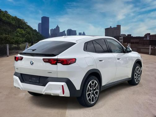 2025 BMW X2 xDrive28i