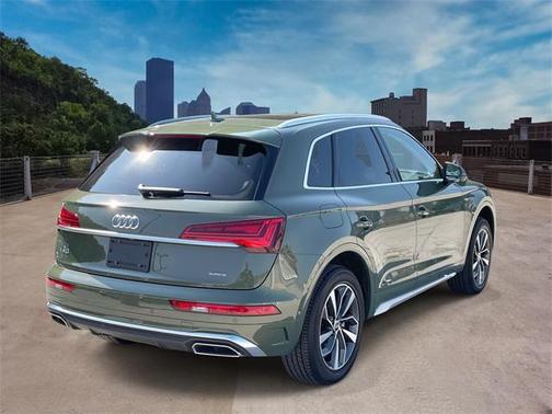 2023 Audi Q5 45 S line Prestige