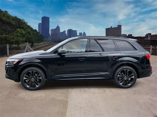 2025 Audi Q7 55 Premium Plus