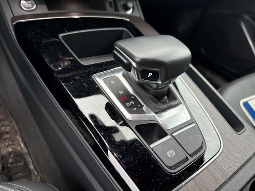 2023 Audi Q5 40 Premium