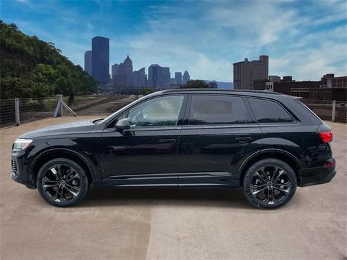 2025 Audi Q7 55 Premium Plus