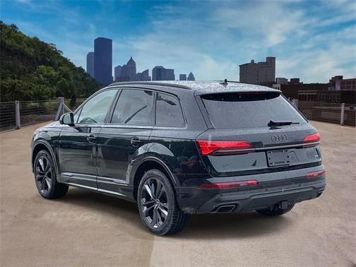 2025 Audi Q7 55 Premium Plus