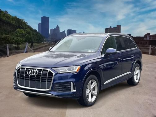 2022 Audi Q7 45 Premium Plus