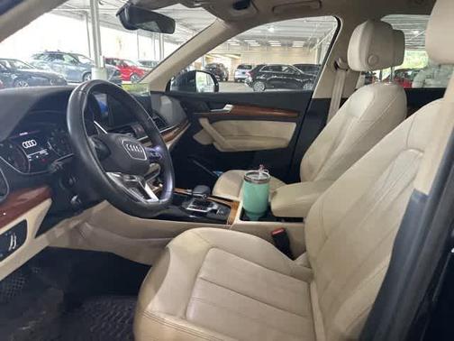2023 Audi Q5 45 S line Premium