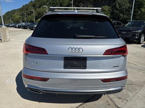 2024 Audi Q5 45 S line Premium