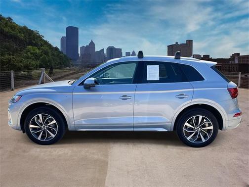 2024 Audi Q5 45 S line Premium