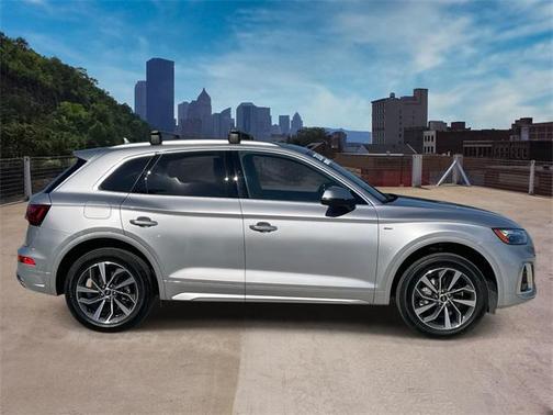 2024 Audi Q5 45 S line Premium