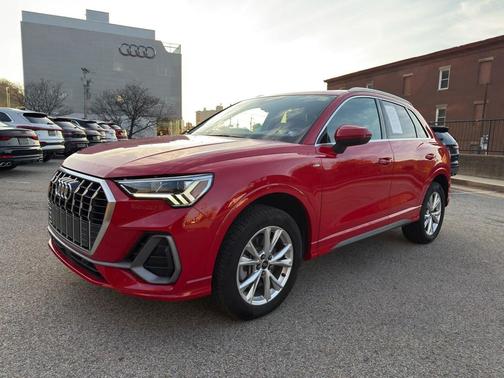 2022 Audi Q3 45 S line Premium Plus