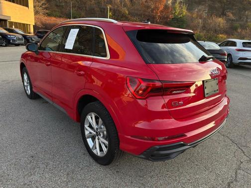 2022 Audi Q3 45 S line Premium Plus