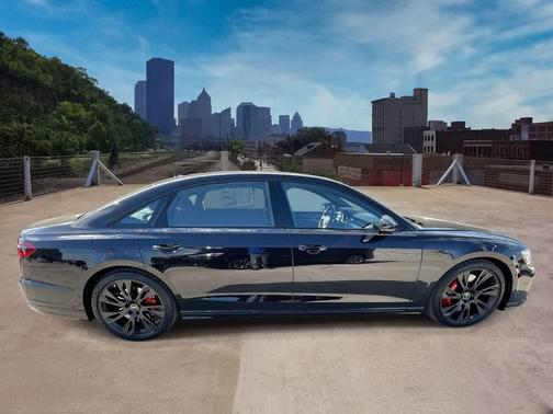 2025 Audi S8 4.0T