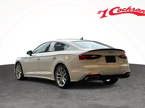 2023 Audi Q7 55 Premium Plus