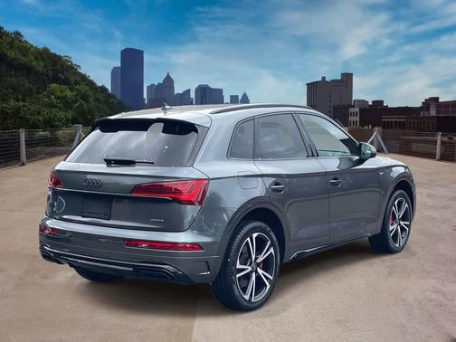 2025 Audi Q5 45 S line Premium Plus