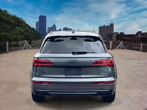2025 Audi Q5 45 S line Premium Plus