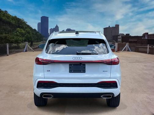 2025 Audi Q5 Premium Plus