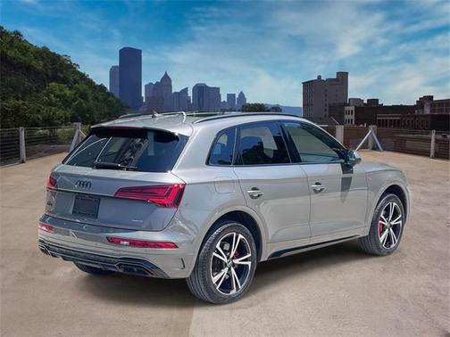 2025 Audi Q5 45 S line Premium Plus