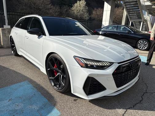 2023 Audi RS 6 Avant 4.0T