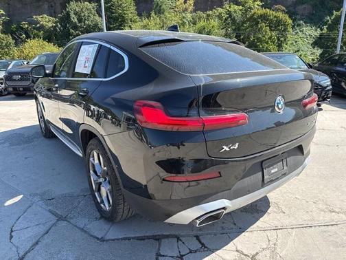 2024 BMW X4 xDrive30i
